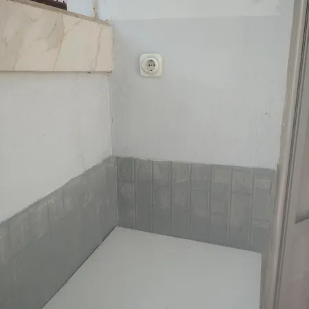 Dhoma Me Qera 61 For Rent 61