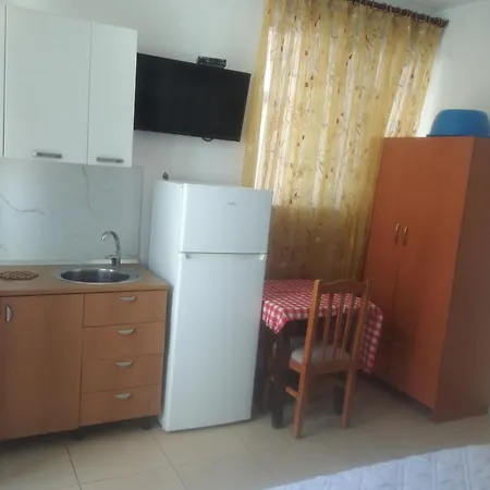 Dhoma Me Qera 61 For Rent 61